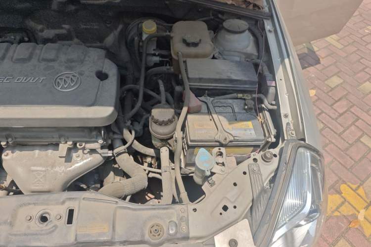 Used Buick Excelle 2015 1.5L Manual Classic Trim Engine Bay Left
