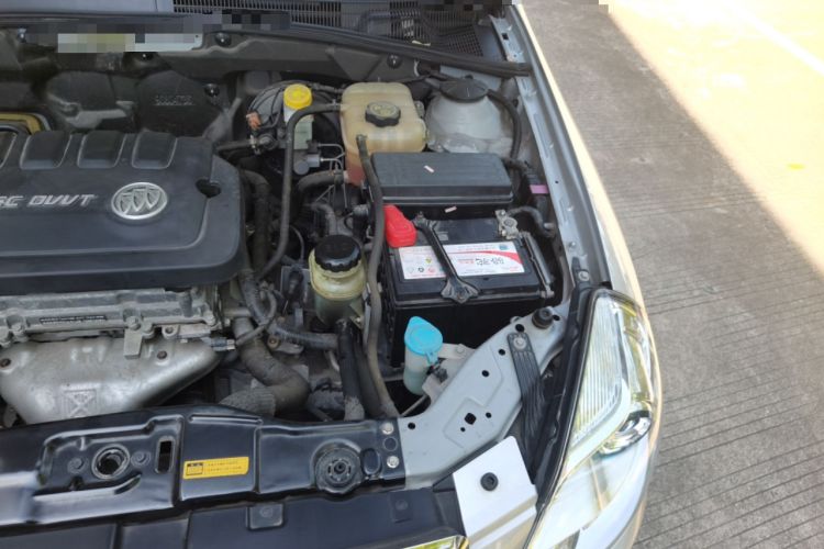 Used Buick Excelle 2015 1.5L Automatic Classic Model Engine Bay Left