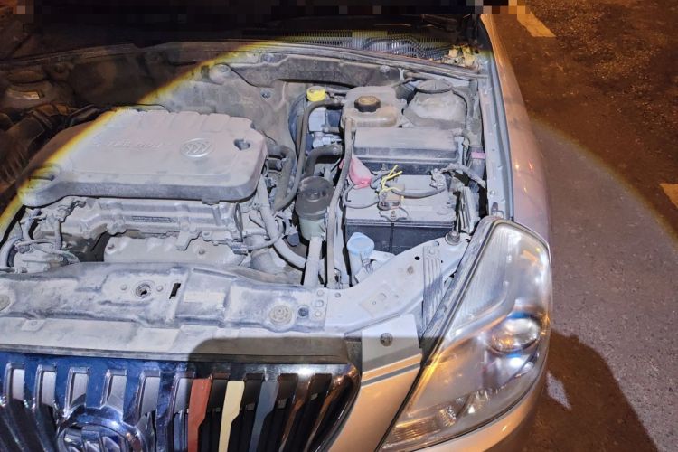 Used Buick Excelle 2015 1.5L Manual Classic Trim Engine Bay Left