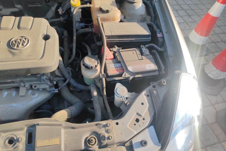 Used Buick Excelle 2015 1.5L Automatic Classic Model Engine Bay Left