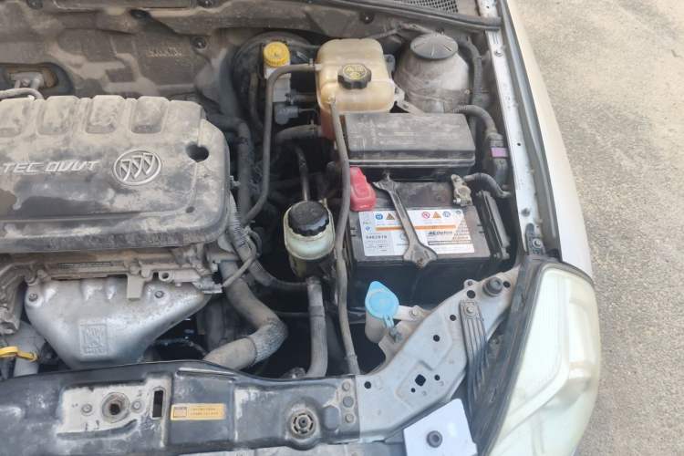 Used Buick Excelle 2015 1.5L Manual Classic Trim Engine Bay Left