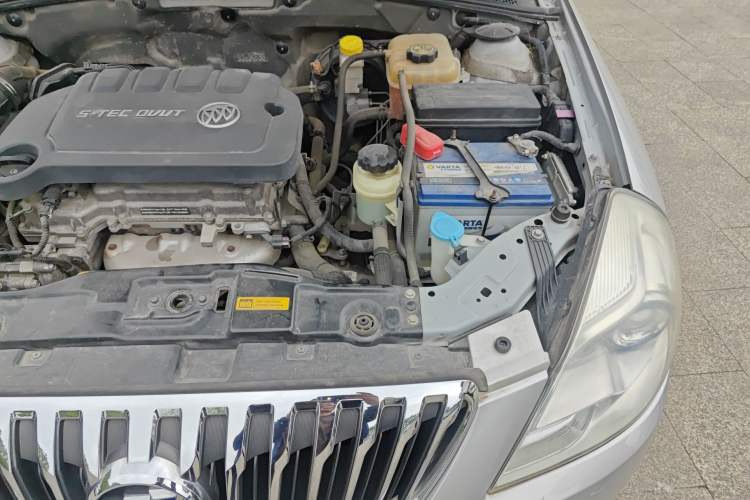 Used Buick Excelle 2015 1.5L Automatic Classic Model Engine Bay Left