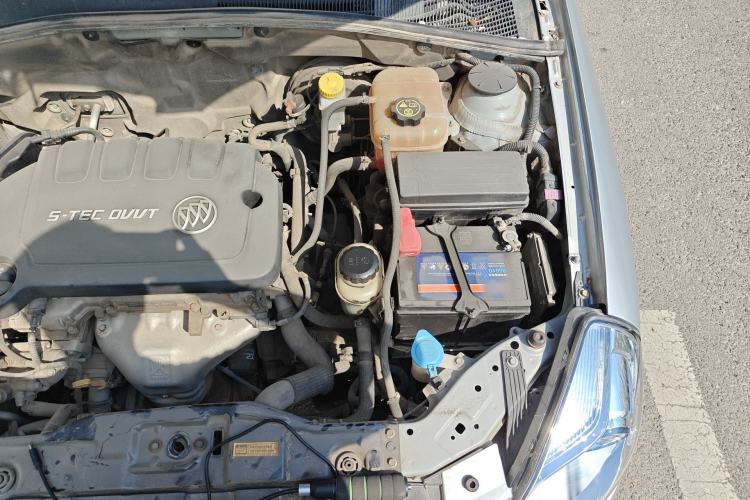 Used Buick Excelle 2015 1.5L Automatic Classic Model Engine Bay Left