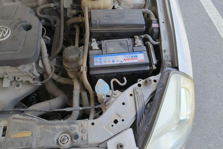 Used Buick Excelle 2015 1.5L Automatic Classic Model Engine Bay Left