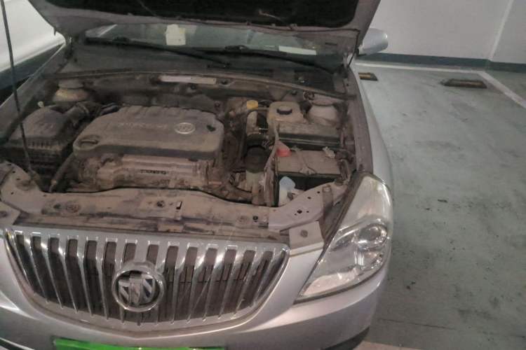 Used Buick Excelle 2015 1.5L Automatic Classic Model Engine Bay Left