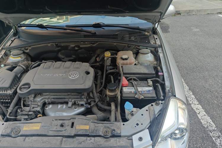 Used Buick Excelle 2015 1.5L Automatic Classic Model Engine Bay Left
