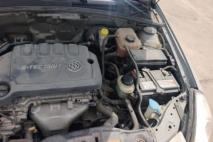 Used Buick Excelle 2015 1.5L Automatic Luxury Edition Engine Bay Left