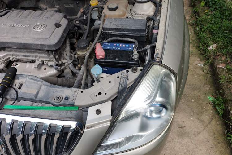 Used Buick Excelle 2015 1.5L Automatic Classic Model Engine Bay Left