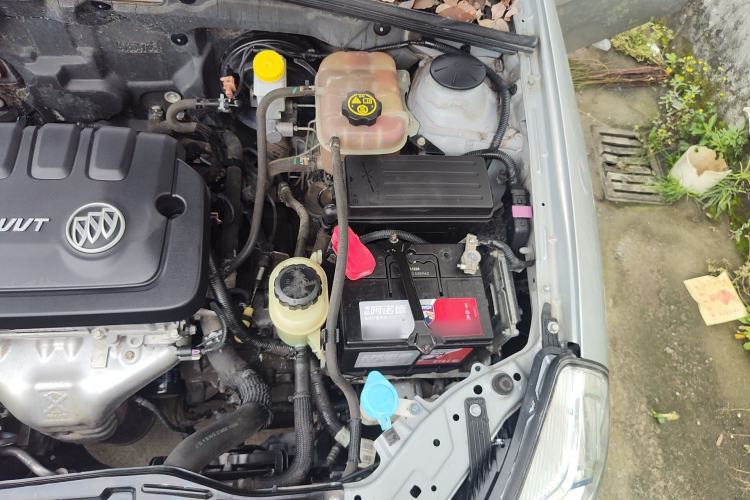Used Buick Excelle 2015 1.5L Automatic Classic Model Engine Bay Left