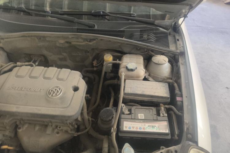 Used Buick Excelle 2015 1.5L Automatic Classic Model Engine Bay Left