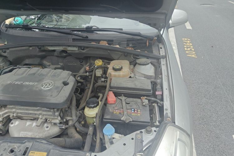 Used Buick Excelle 2015 1.5L Automatic Classic Model Engine Bay Left