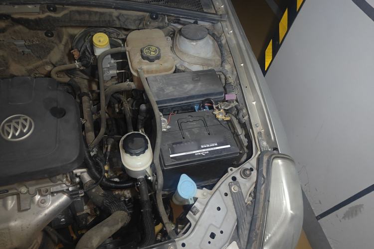 Used Buick Excelle 2015 1.5L Automatic Classic Model Engine Bay Left