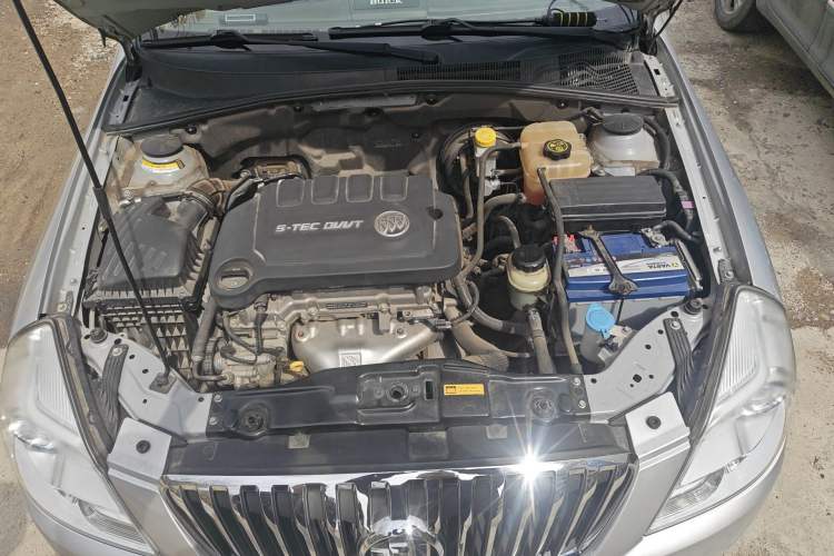 Used Buick Excelle 2015 1.5L Manual Classic Trim Engine Bay