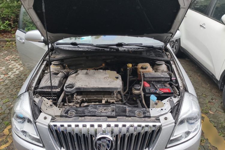 Used Buick Excelle 2015 1.5L Automatic Classic Model Engine Bay