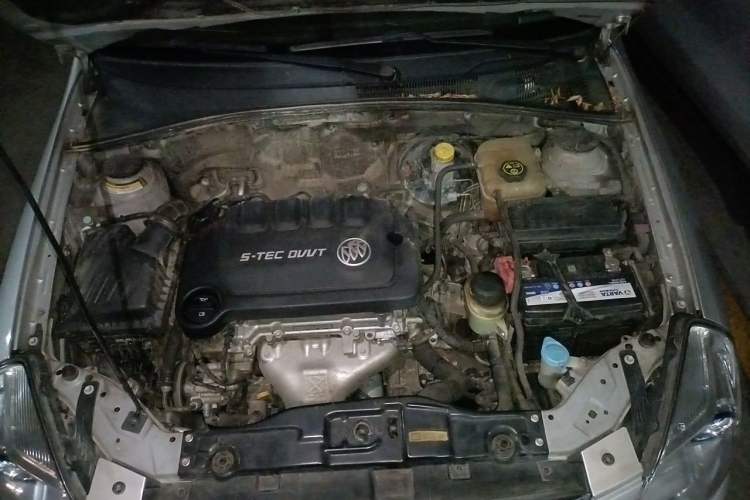 Used Buick Excelle 2015 1.5L Automatic Classic Model Engine Bay