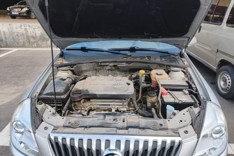 Used Buick Excelle 2015 1.5L Automatic Classic Model Engine Bay