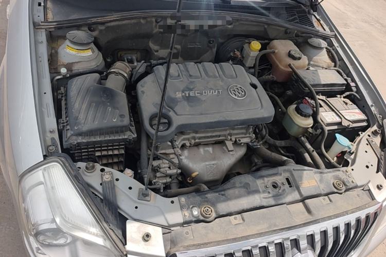 Used Buick Excelle 2015 1.5L Automatic Luxury Edition Engine Bay