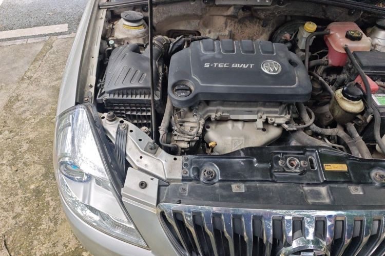 Used Buick Excelle 2015 1.5L Automatic Classic Model Engine Bay Right
