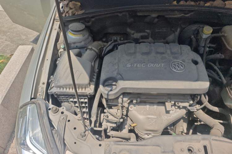 Used Buick Excelle 2015 1.5L Manual Classic Trim Engine Bay Right