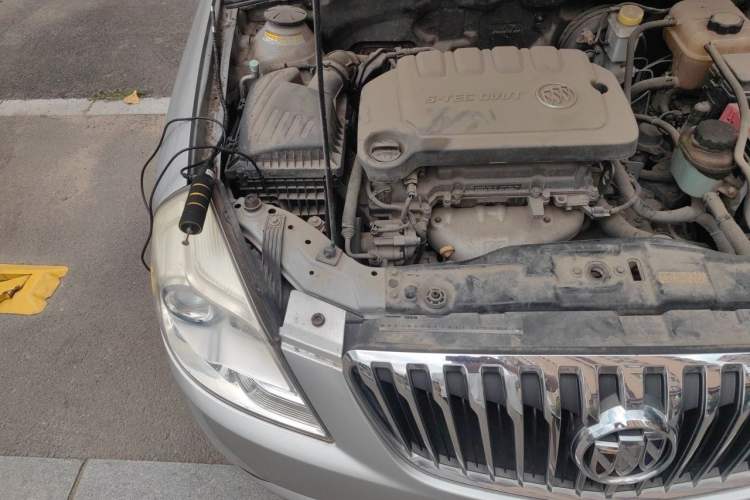 Used Buick Excelle 2015 1.5L Automatic Classic Model Engine Bay Right