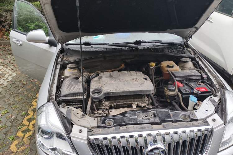 Used Buick Excelle 2015 1.5L Automatic Classic Model Engine Bay Right