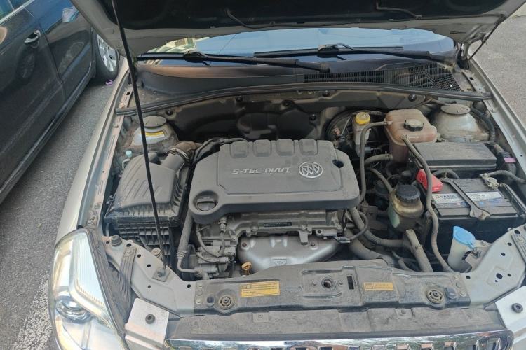 Used Buick Excelle 2015 1.5L Automatic Classic Model Engine Bay Right