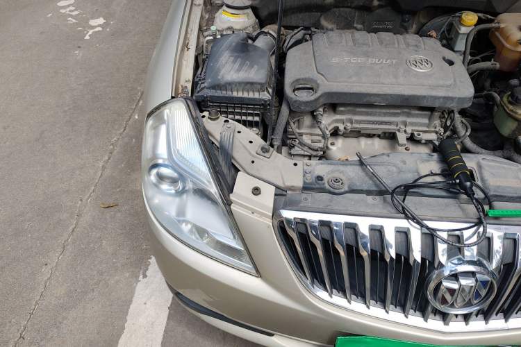 Used Buick Excelle 2015 1.5L Automatic Classic Model Engine Bay Right