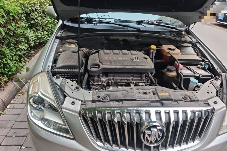Used Buick Excelle 2015 1.5L Automatic Classic Model Engine Bay Right