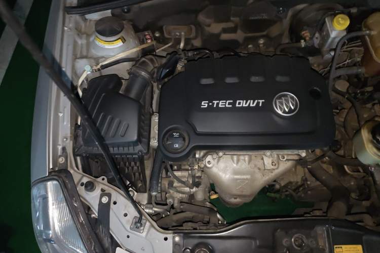 Used Buick Excelle 2015 1.5L Automatic Classic Model Engine Bay Right