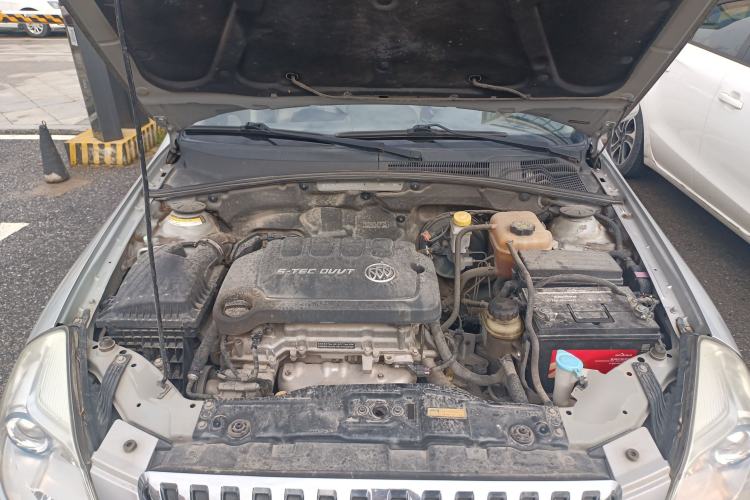 Used Buick Excelle 2015 1.5L Automatic Classic Model Engine Bay