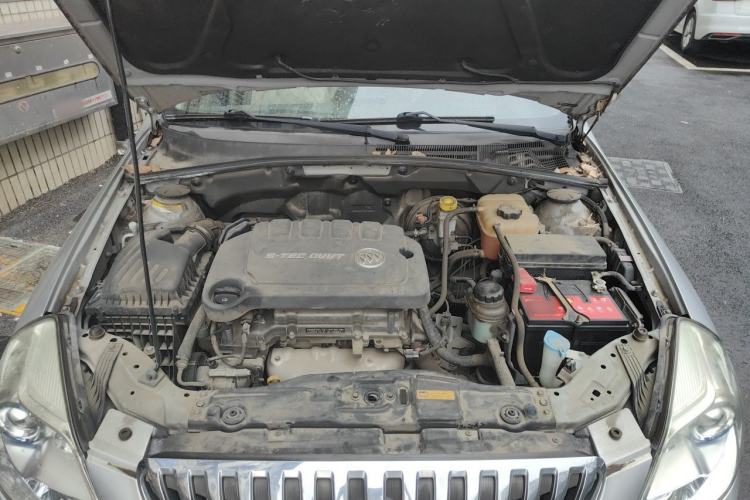 Used Buick Excelle 2015 1.5L Automatic Classic Model Engine Bay