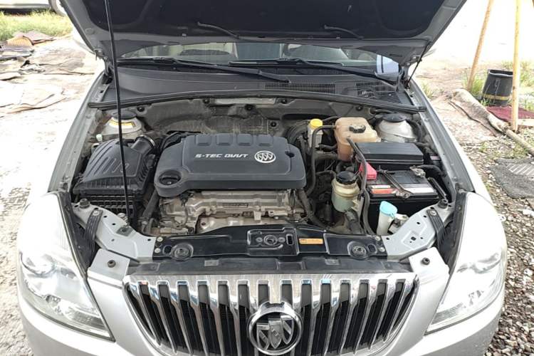 Used Buick Excelle 2015 1.5L Manual Classic Trim Engine Bay
