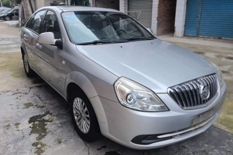 Used Buick Excelle 2015 1.5L Manual Classic Trim Exterior 1