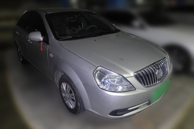 Used Buick Excelle 2015 1.5L Automatic Classic Model Exterior 2