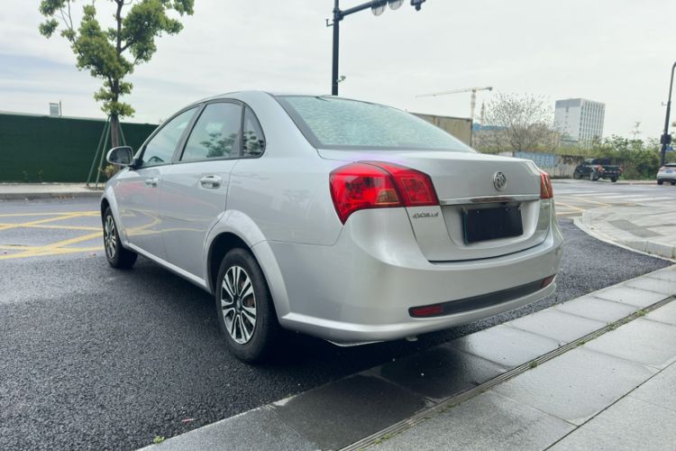 Used Buick Excelle 2015 1.5L Automatic Classic Model Exterior 3