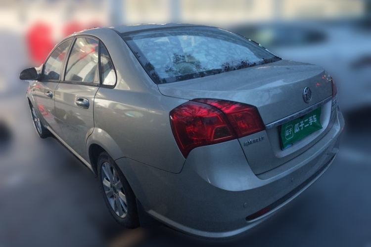 Used Buick Excelle 2015 1.5L Automatic Classic Model Exterior 3