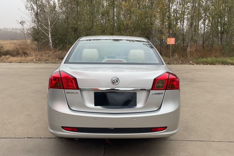 Used Buick Excelle 2015 1.5L Manual Classic Trim Exterior 5