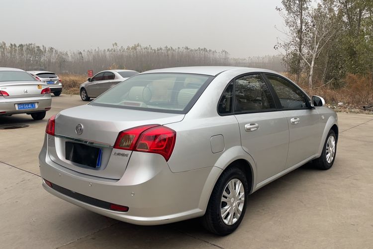 Used Buick Excelle 2015 1.5L Manual Classic Trim Exterior 6