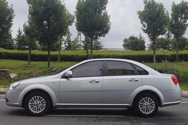 Used Buick Excelle 2015 1.5L Manual Classic Trim Exterior 6