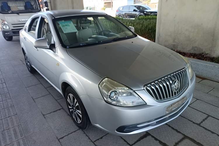 Used Buick Excelle 2015 1.5L Automatic Classic Model Front Right 45 Deg