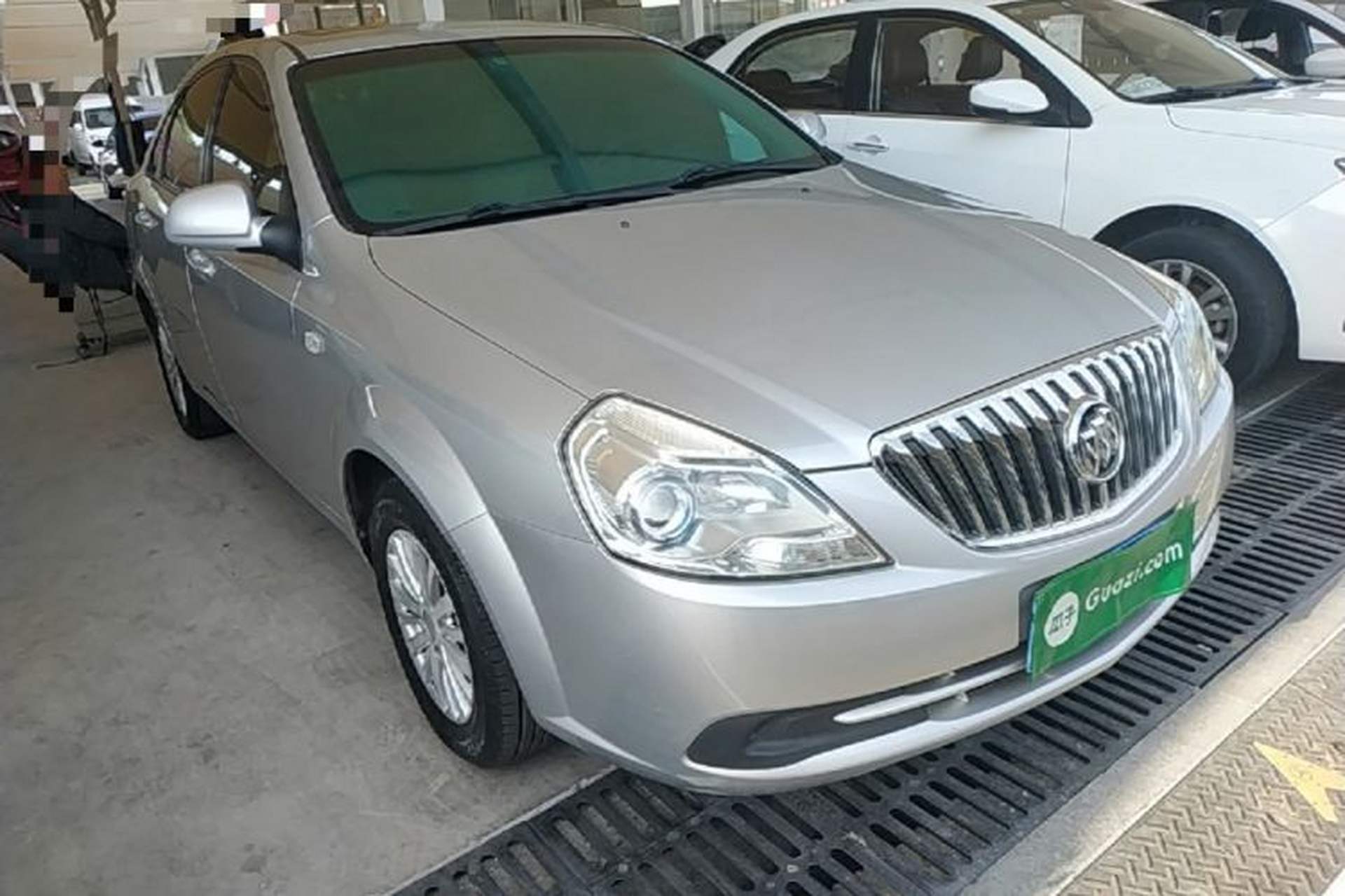 Used Buick Excelle 2015 1.5L Manual Classic Trim Front Right 45 Deg