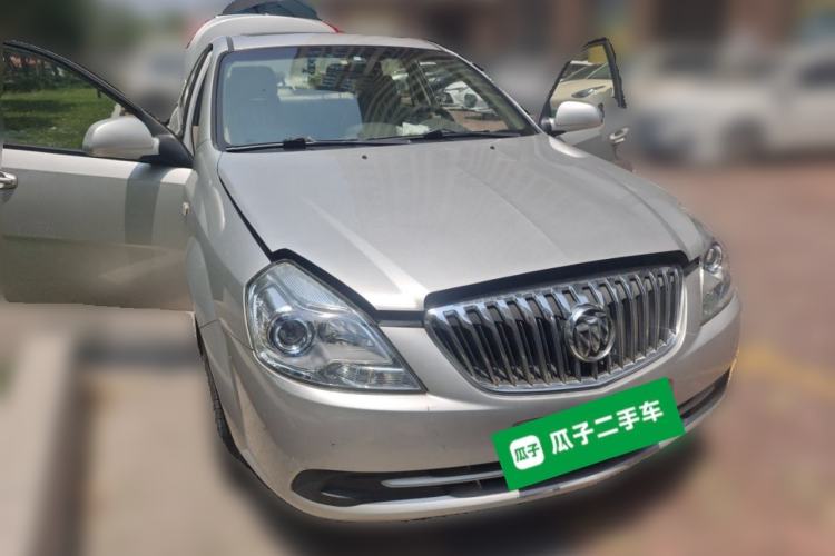 Used Buick Excelle 2015 1.5L Manual Classic Trim Front Right 45 Deg