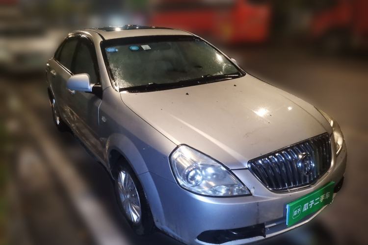 Used Buick Excelle 2015 1.5L Manual Classic Trim Front Right 45 Deg