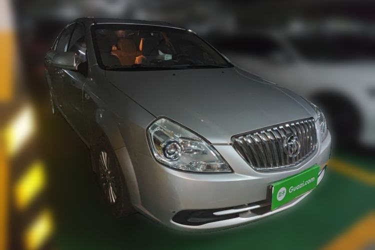 Used Buick Excelle 2015 1.5L Manual Classic Trim Front Right 45 Deg