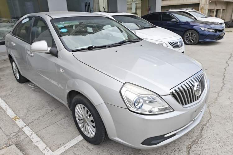 Used Buick Excelle 2015 1.5L Automatic Classic Model Front Right 45 Deg
