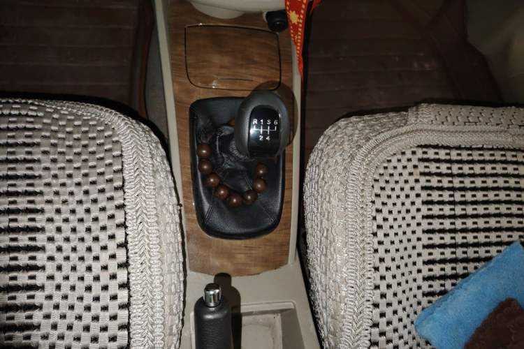 Used Buick Excelle 2015 1.5L Manual Classic Trim Gear Lever