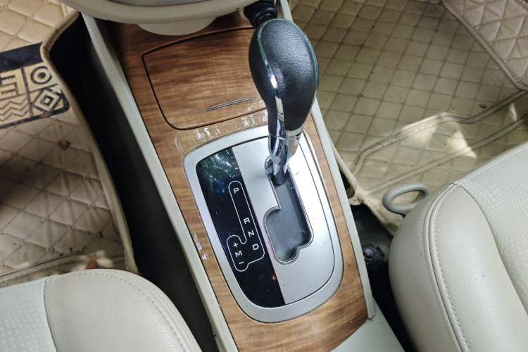 Used Buick Excelle 2015 1.5L Automatic Classic Model Gear Lever