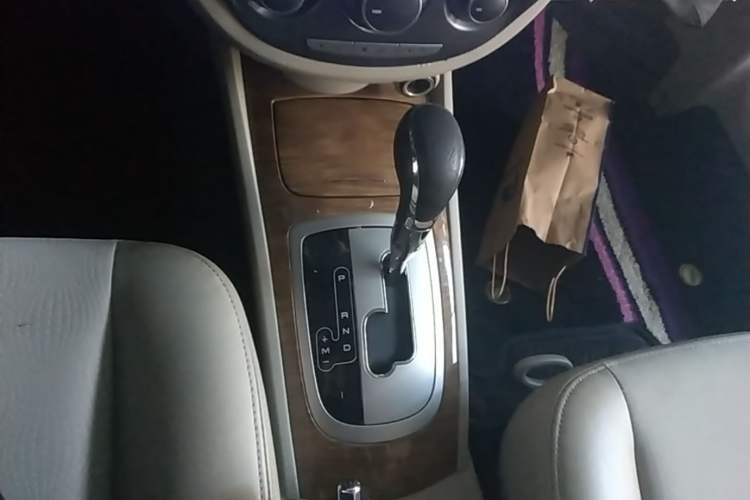 Used Buick Excelle 2015 1.5L Automatic Classic Model Gear Lever