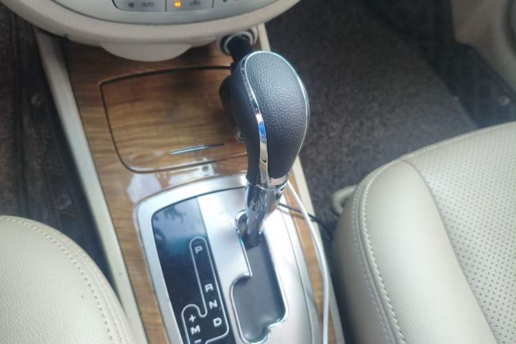 Used Buick Excelle 2015 1.5L Automatic Classic Model Gear Lever