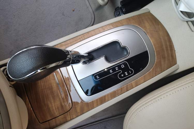 Used Buick Excelle 2015 1.5L Automatic Classic Model Gear Lever
